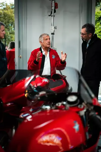 Slideshow-252 Gallery Picture 98