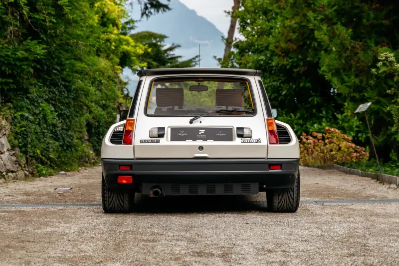 Slideshow-241 Gallery Picture 16